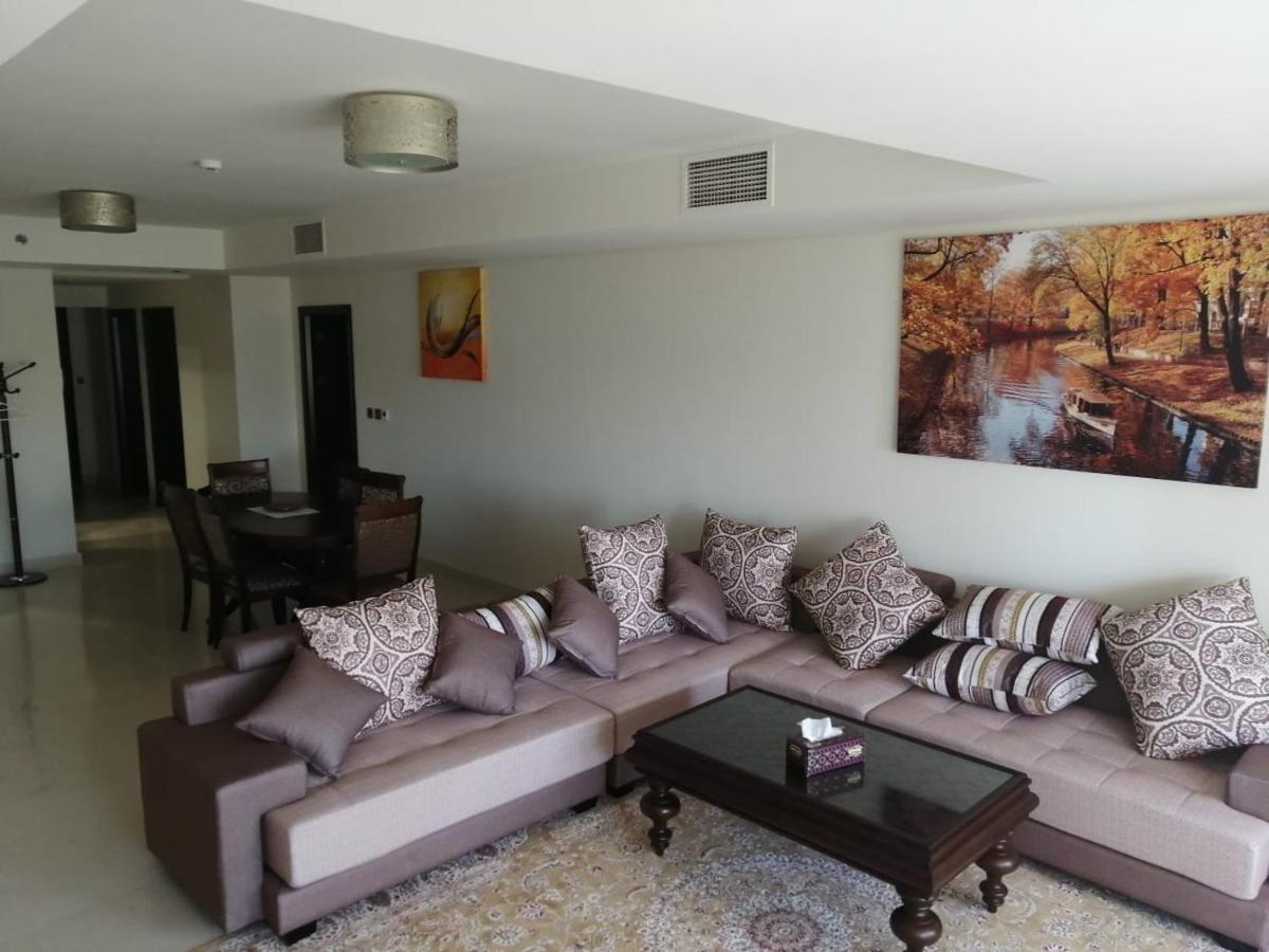Lejlighed 2 Bedroom In Palm Jumeirah Crescent Balqis Direct Beach Access