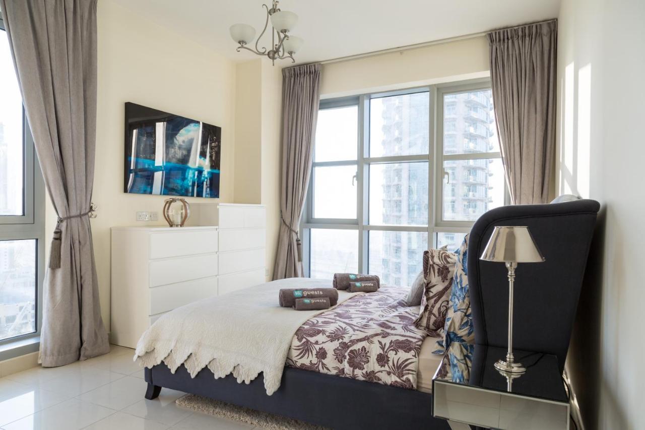 Higuests - Luxury Apt With Balcony, Steps From Burj Khalifa Appartamento