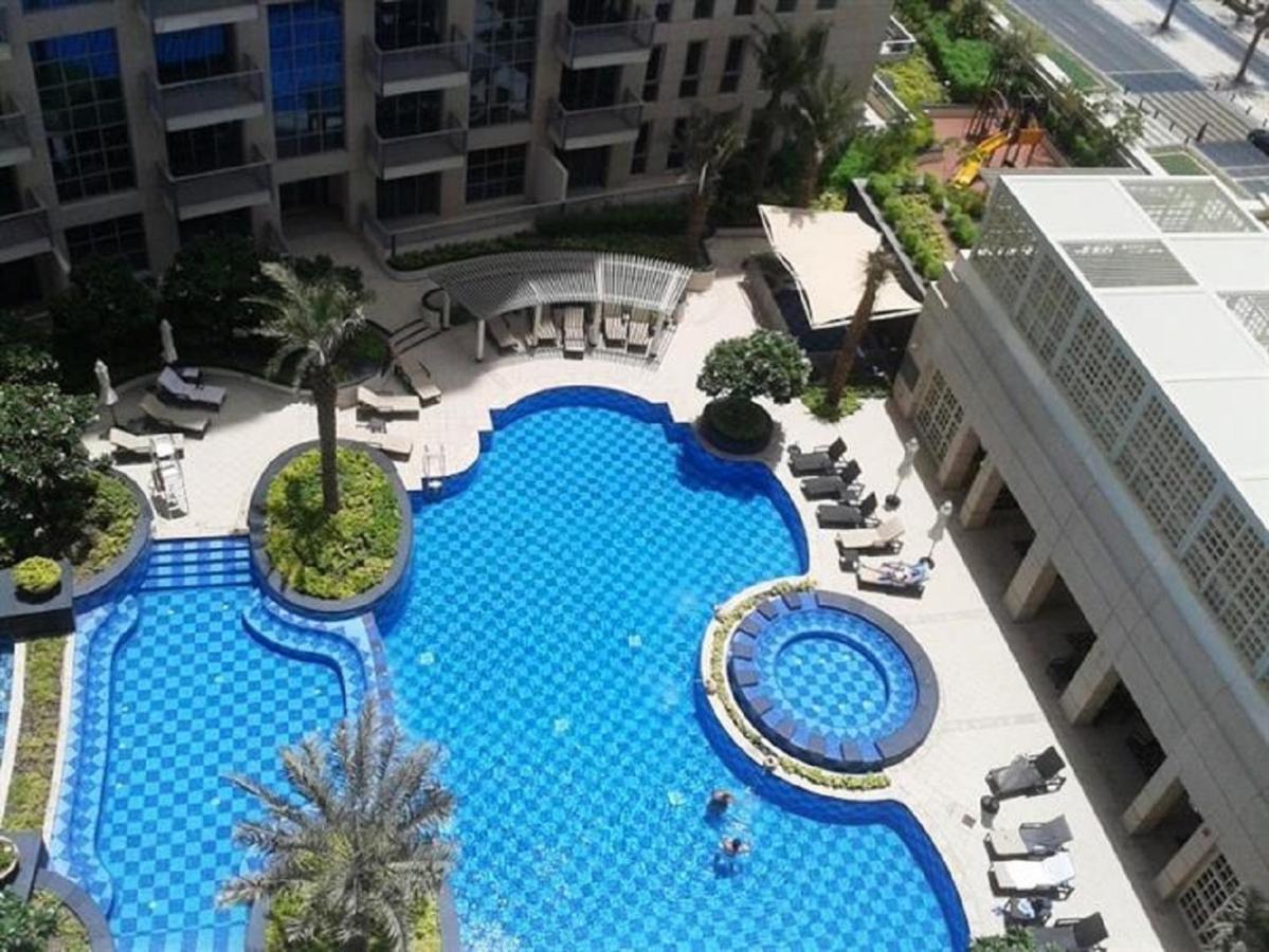 Higuests - Luxury Apt With Balcony, Steps From Burj Khalifa Appartamento
