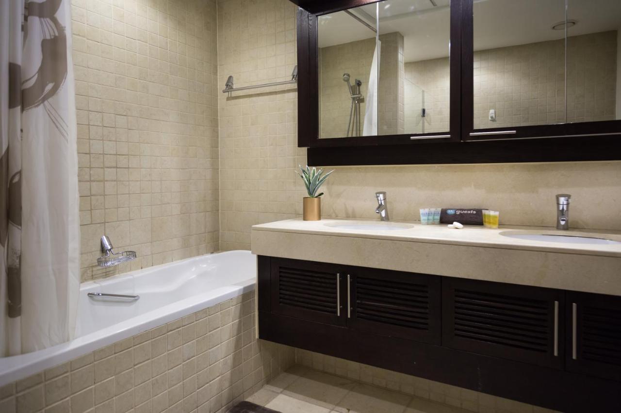 Higuests - Charming Apt With Terrace Facing Burj Khalifa Dubái