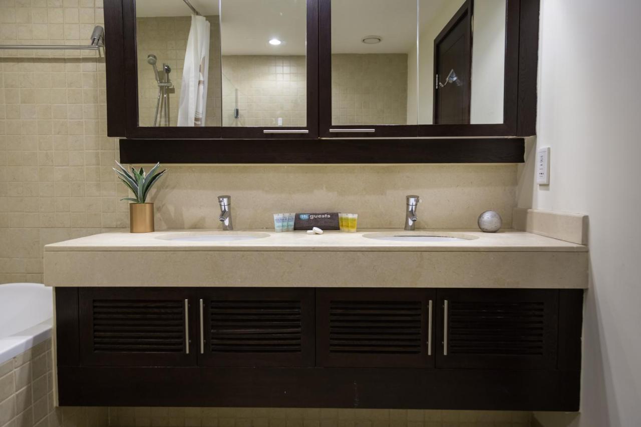 Higuests - Charming Apt With Terrace Facing Burj Khalifa Dubái