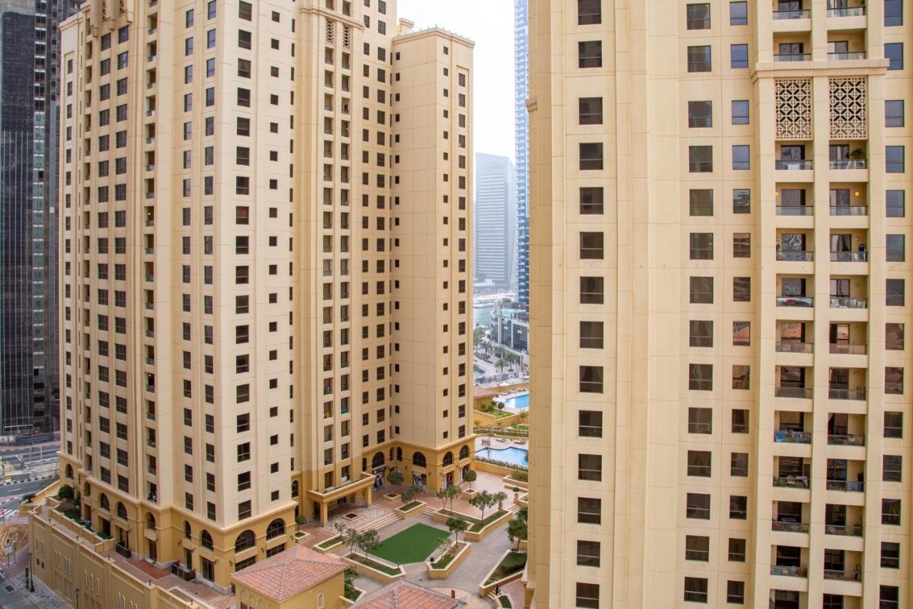 Frank Porter - Murjan 2 * Dubai