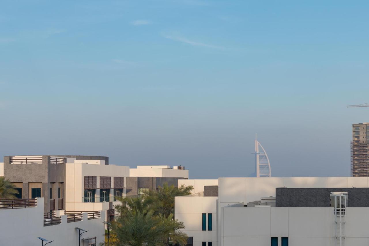 Apartamento Globalstay At Palm Jumeirah Beachfront Paradise With Pool And Gym Dubai