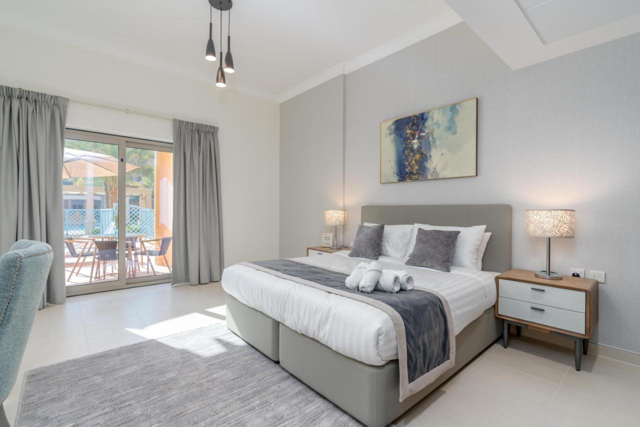 Apartamento Globalstay At Palm Jumeirah Beachfront Paradise With Pool And Gym Dubai