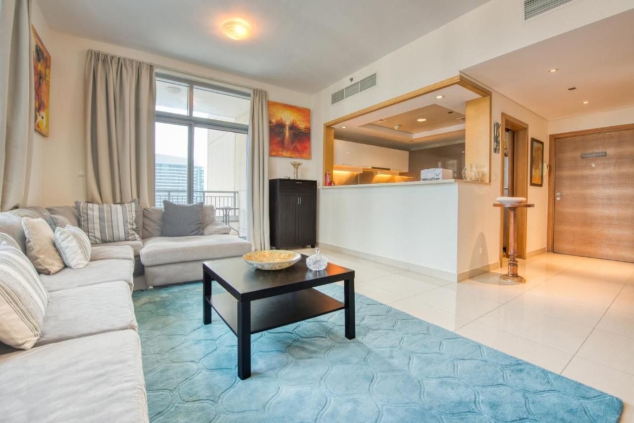 Close To Burj Khalifa & Mall With Relaxing Balcony, Claren Tower 1, Downtown By Deluxe Homes