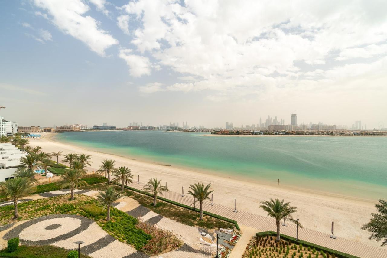 Globalstay At Palm Jumeirah Beachfront Paradise With Pool And Gym Apartamento *
