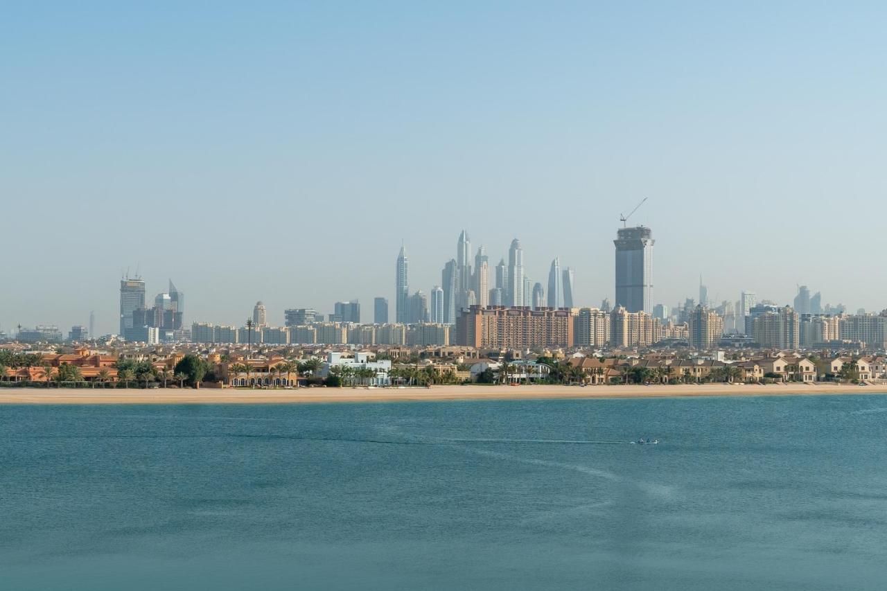 Globalstay At Palm Jumeirah Beachfront Paradise With Pool And Gym Apartamento *