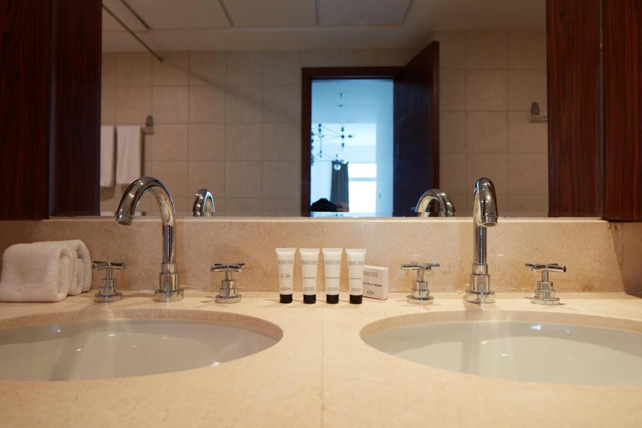 Villa Fantastay Glamorous 3 Bdr Duplex Villa With Fountain Views In Downtown Dubai *