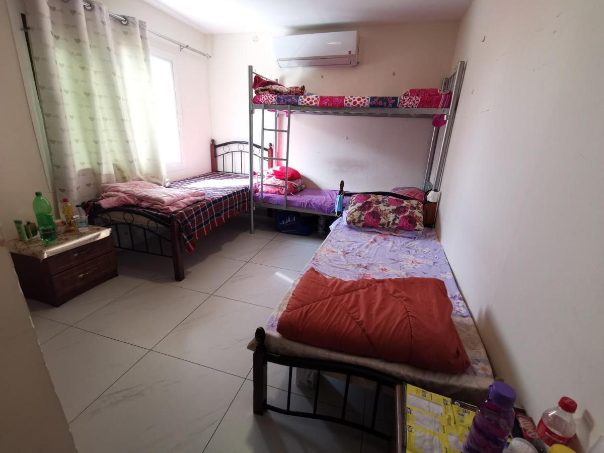 Vandrerhjem Bedspace For Girls Near Metro Station Dubai