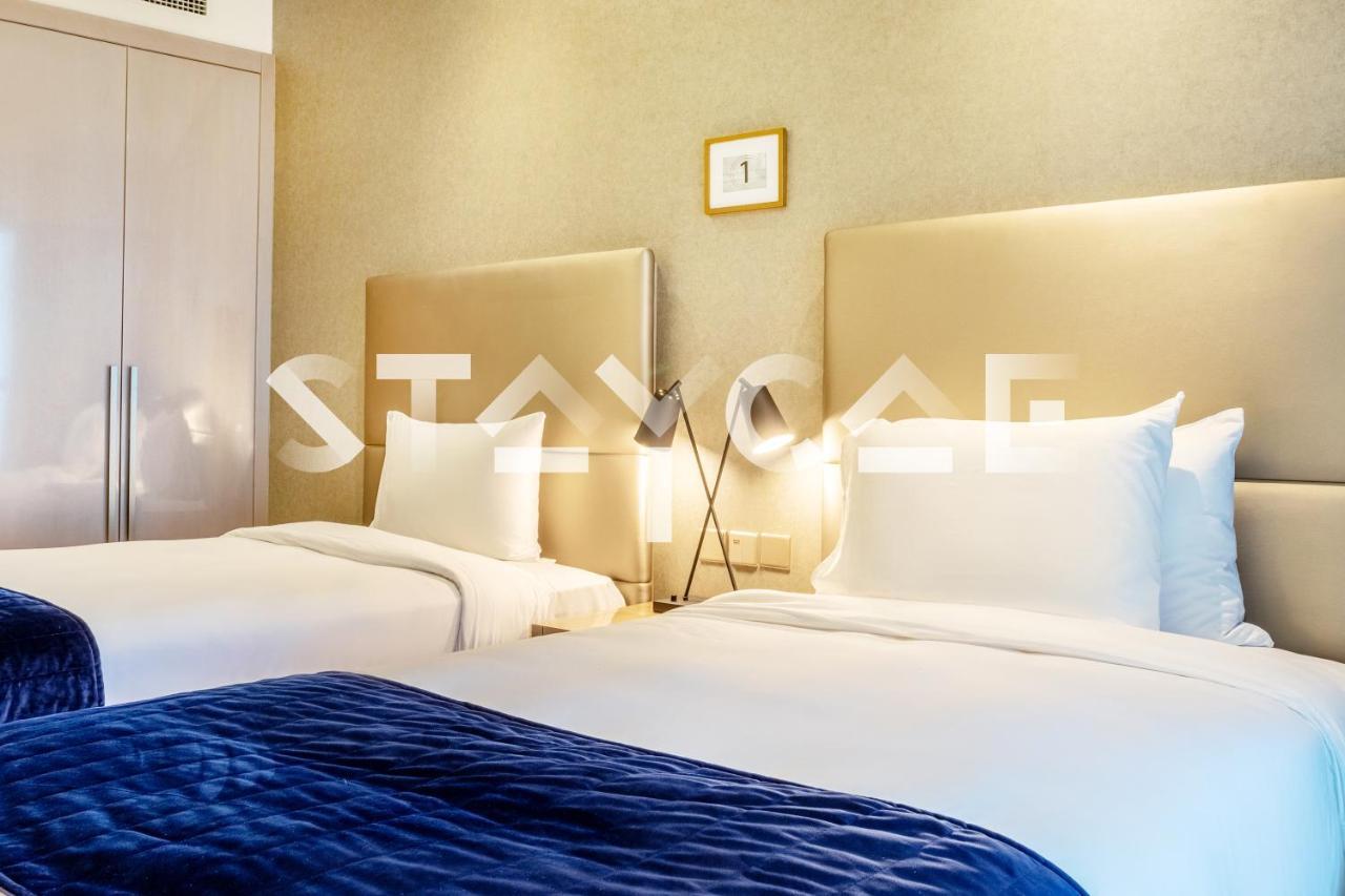 Staycae Paramount Towers Lägenhet