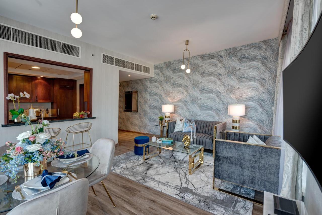 Apartamento Durrani Homes - Designer 2br With Stunning Burj Khalifa And Fountain View Dubái