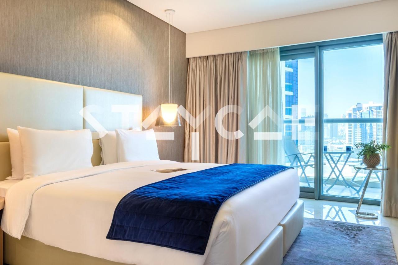 Staycae Paramount Towers Lägenhet Dubai