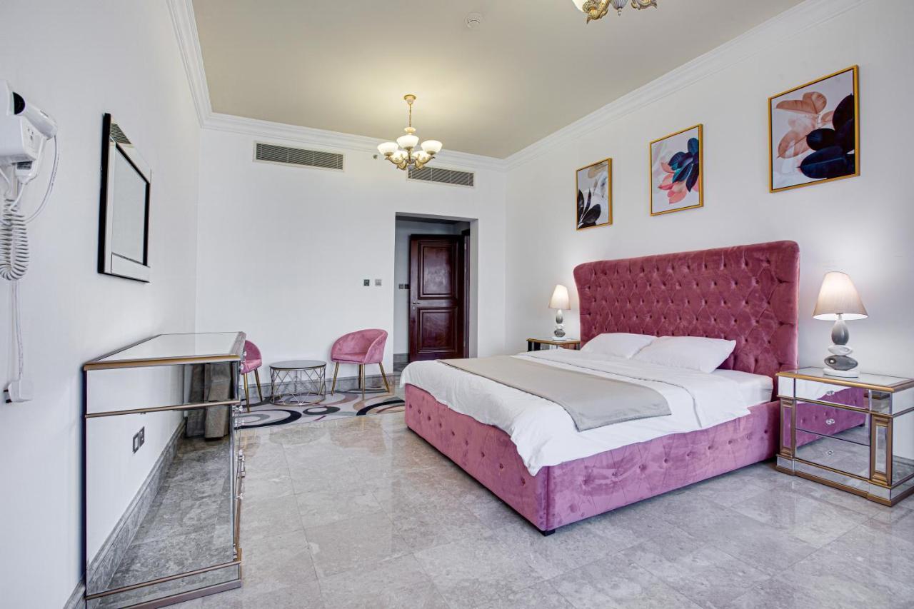 South & North Palm Jumeirah Apartemen *