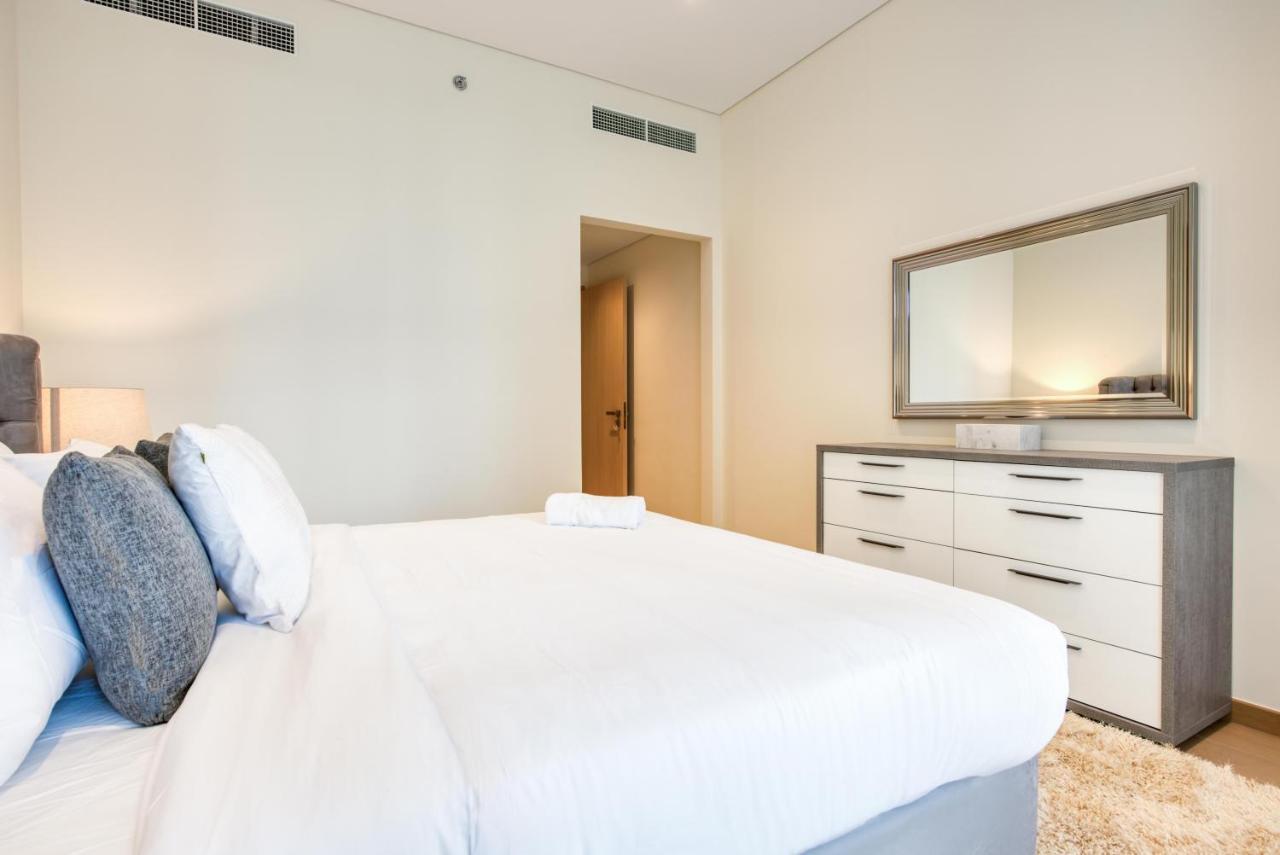 Rh- Modern Comfort & Bright 1br Near Mall, Views *