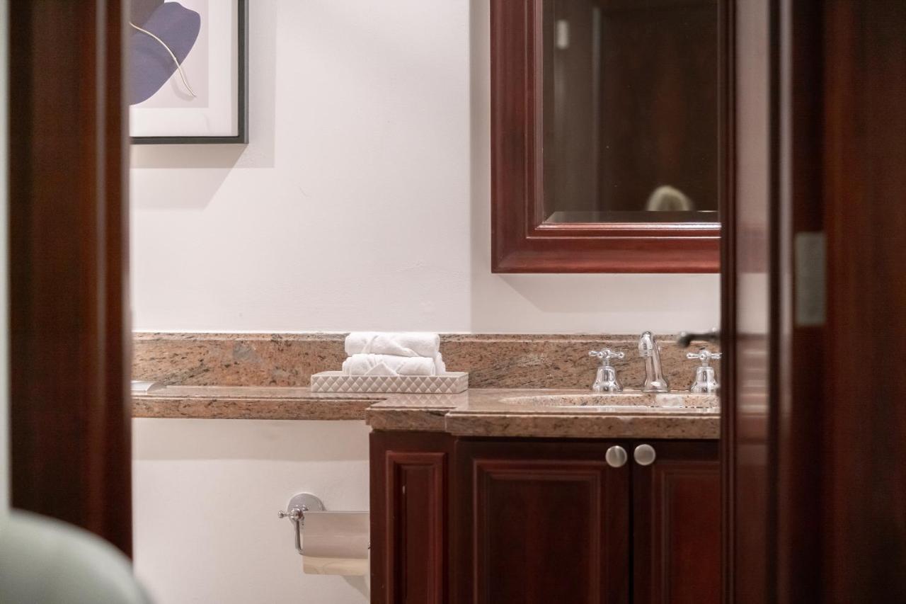 Durrani Homes - State Of The Art Living At Old Town 1 Bed Apartment *