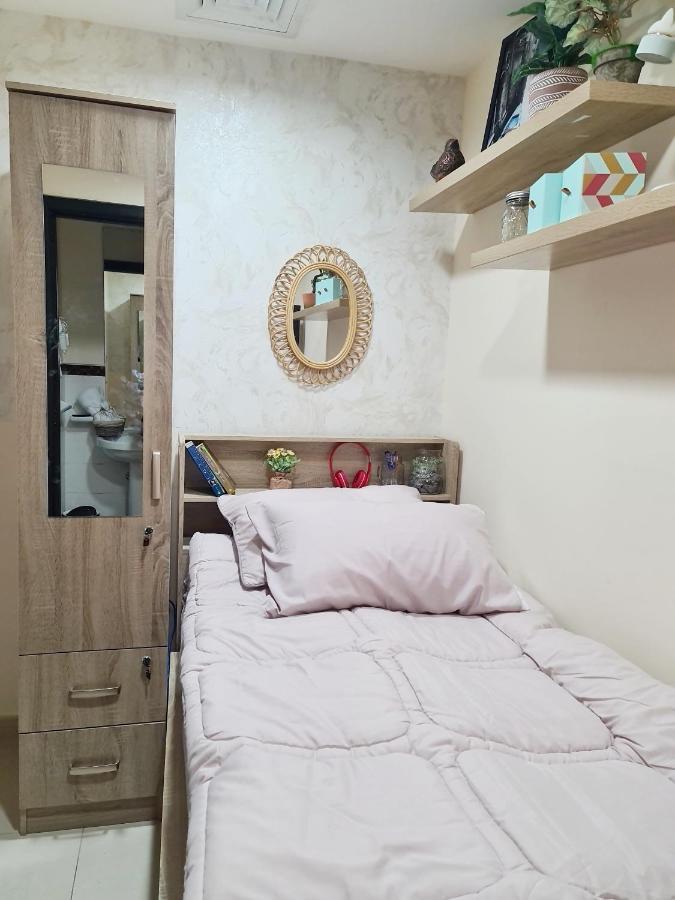 Green Sky Holiday With Shared Kitchen And Lounge Dubaï
