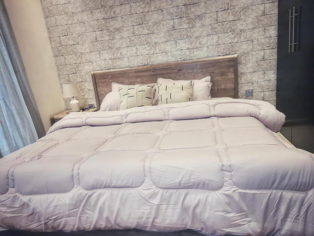 Green Sky Holiday With Shared Kitchen And Lounge * Dubaï