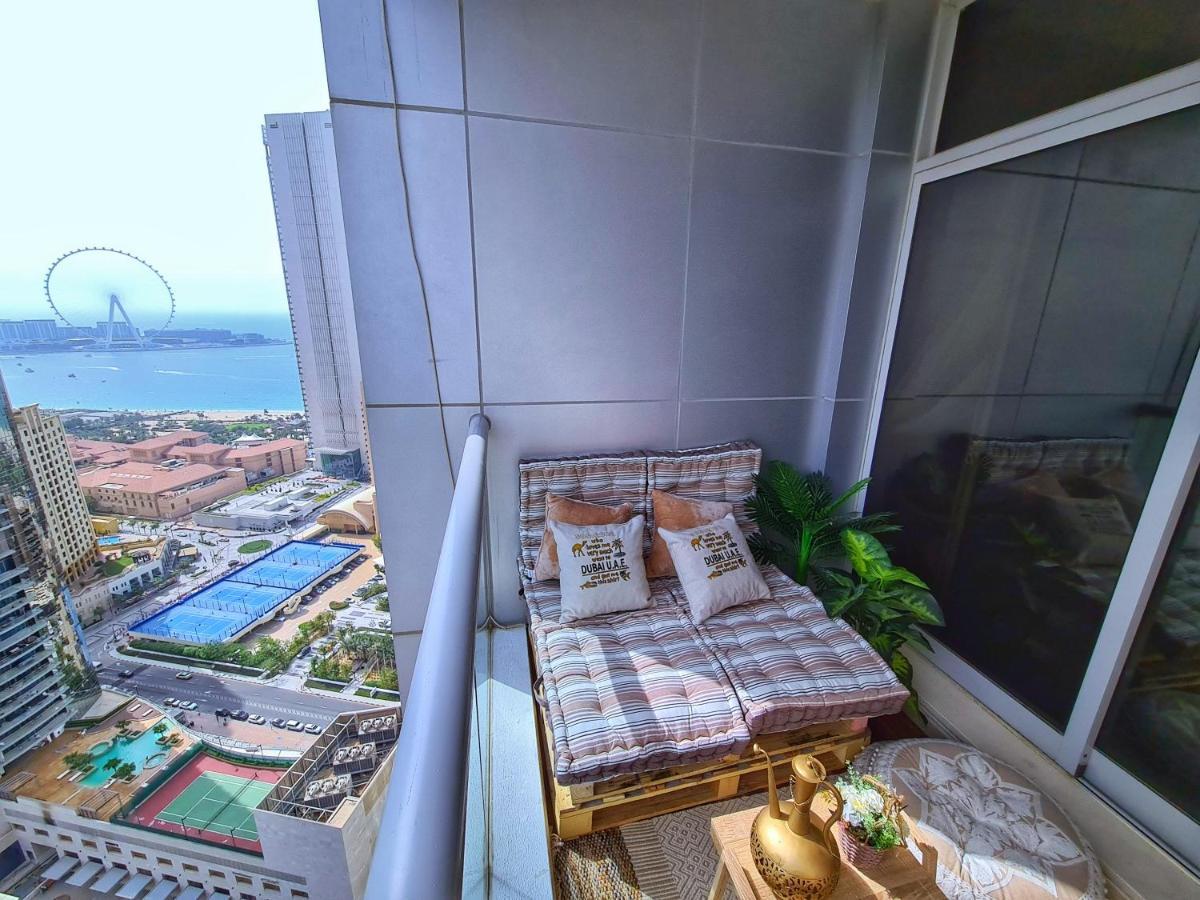 Green Sky Holiday With Shared Kitchen And Lounge Séjour chez l'habitant