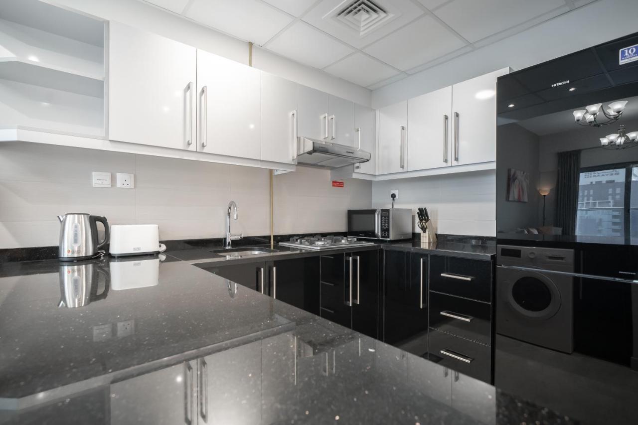 Luton - Elite Business Bay Dubai