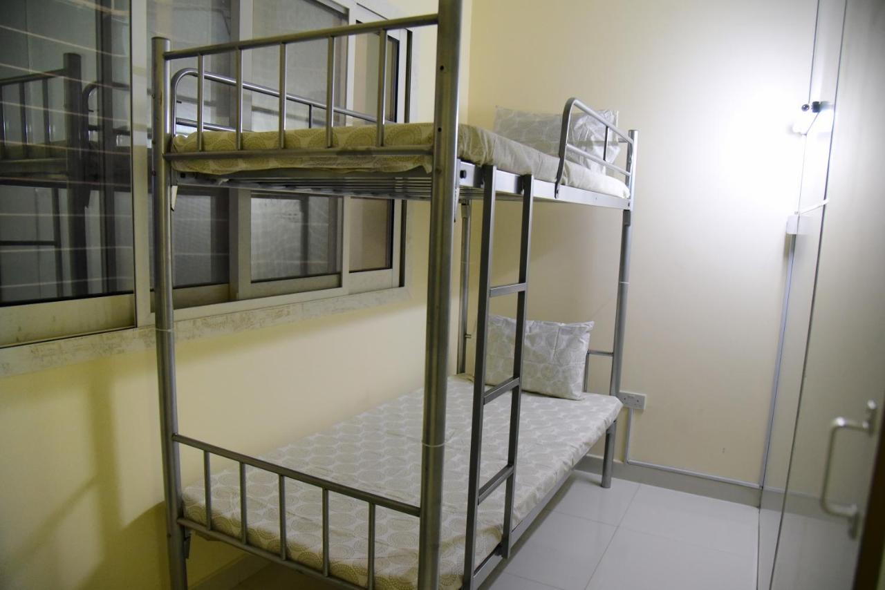 Albergue Private Partitioned Nr Mall Of Emirates Dubai