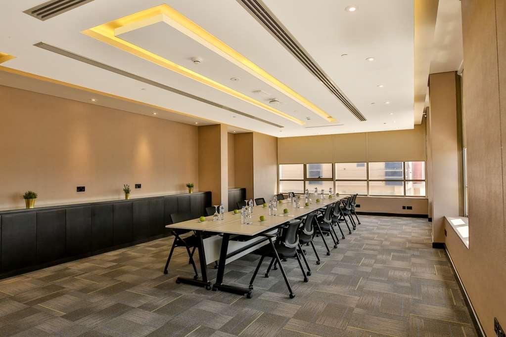 Four Points By Sheraton Production City, 4*