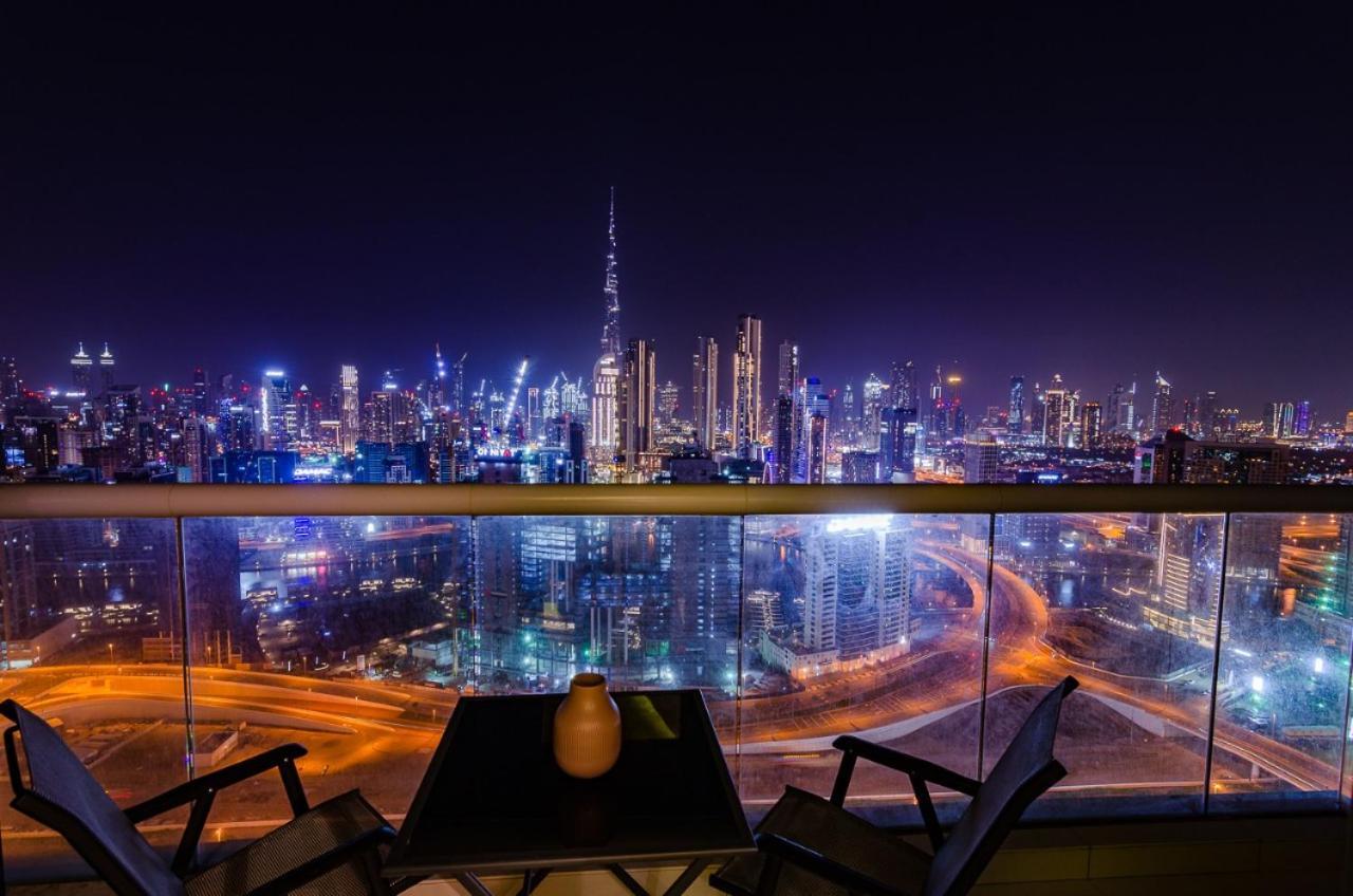 Royal Club By Rvhr, Paramount Tower B, Business Bay *