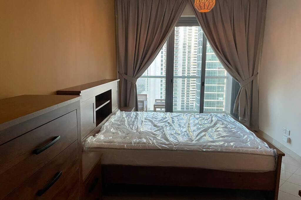Cozy 2 Bedroom Apt Golf Tower Greens, Stunning Golf Views * Dubái