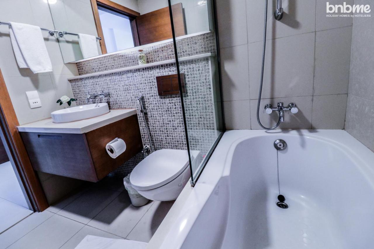 Bnbmehomes - Elegant & Stylish Studio In Downtown - 502 Dubai