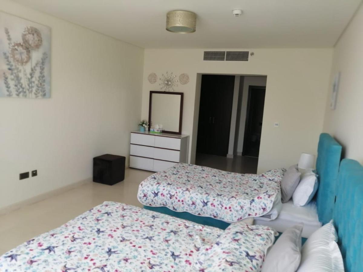 Lejlighed 2 Bedroom In Palm Jumeirah Crescent Balqis Direct Beach Access Dubai