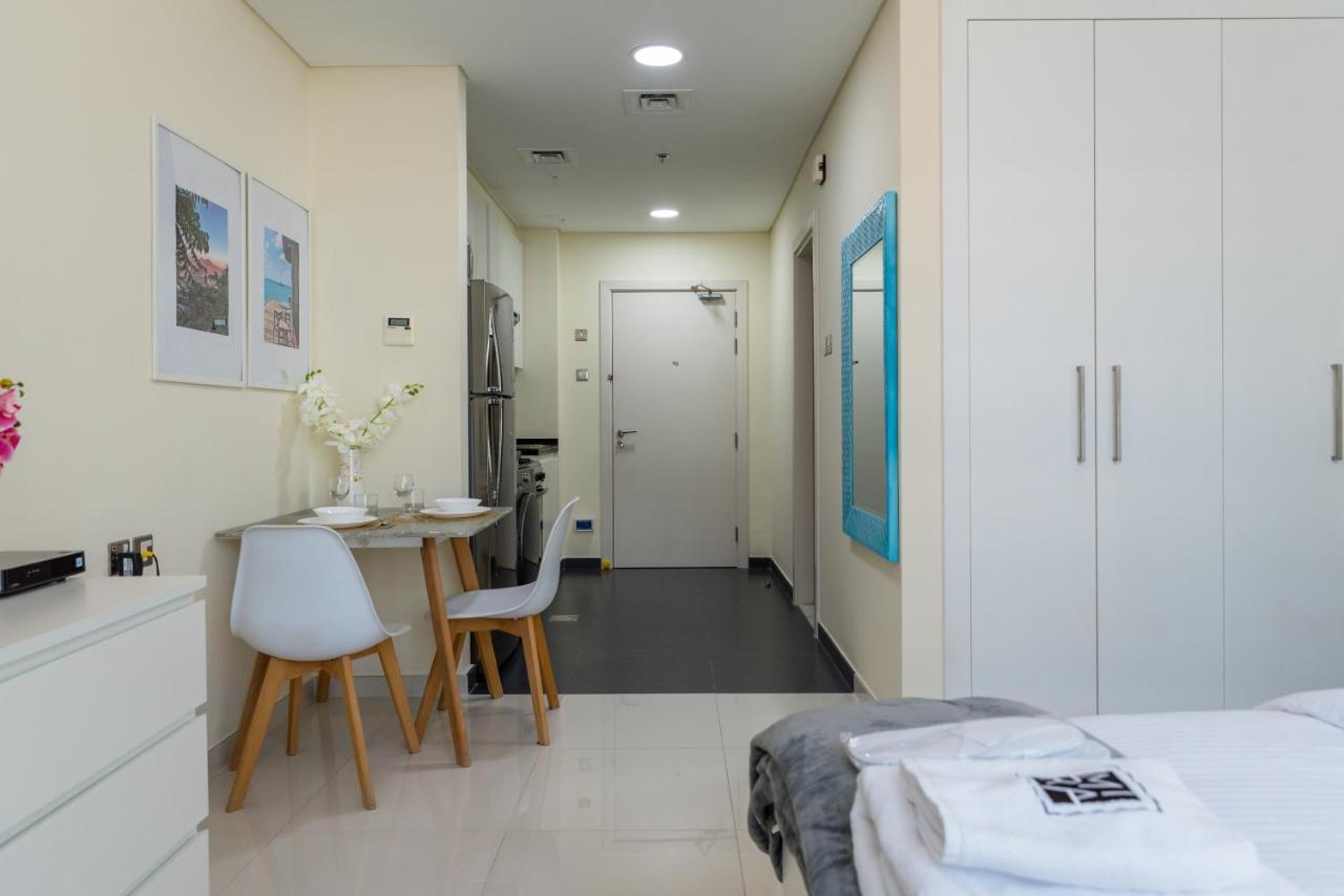 Mira Holiday Homes - Cozy Studio In Damac Hills Appartement