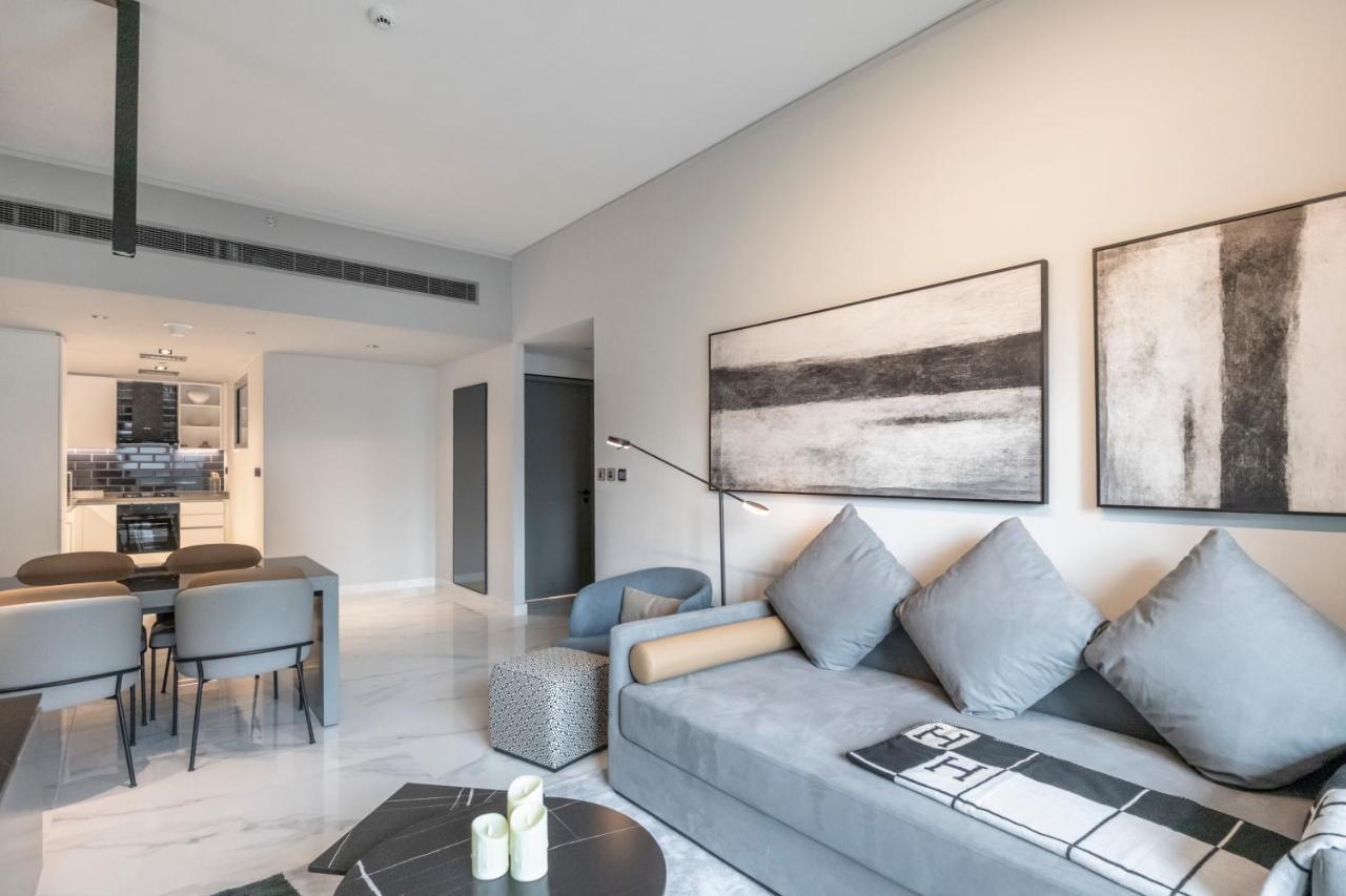 Apartamento Fam Living - Urban - Mag318, 5 Mins To Burj Khalifa Dubái