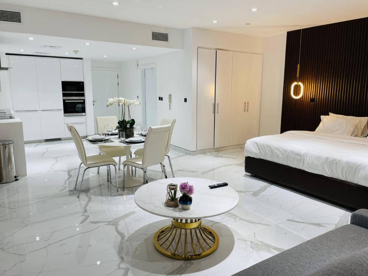 Luxury Casa Premium - With Full Kitchen, Balcony At Jbr Apartamento Dubái
