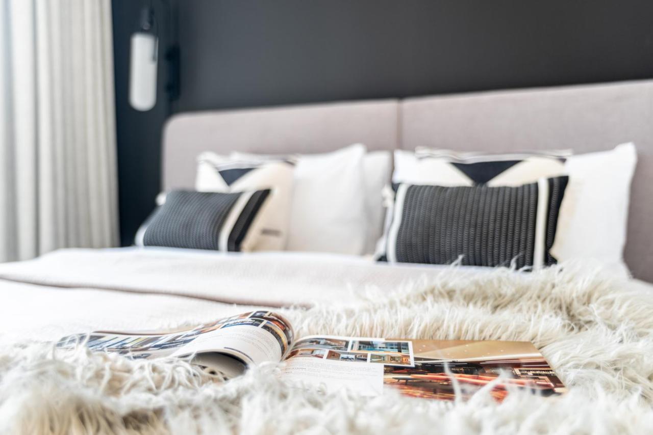 Eden's Homes & - Millennium Atria Residences Appartement