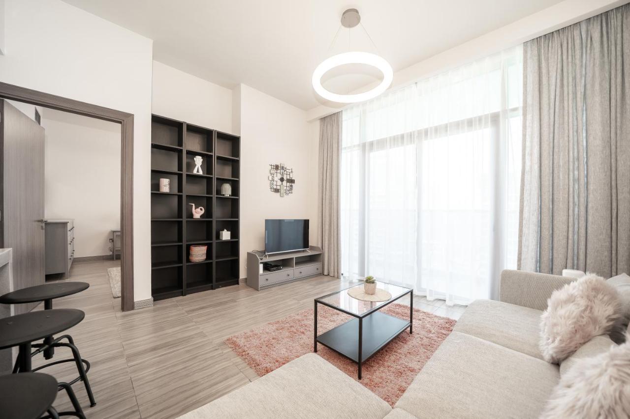 Luton - Modern & View 1br , Mbl Residence, Jumeirah Towers Apartamento