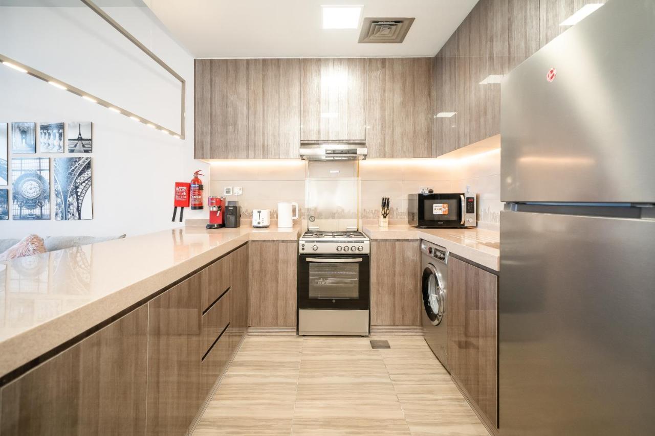 Luton - Modern & View 1br , Mbl Residence, Jumeirah Towers Apartamento