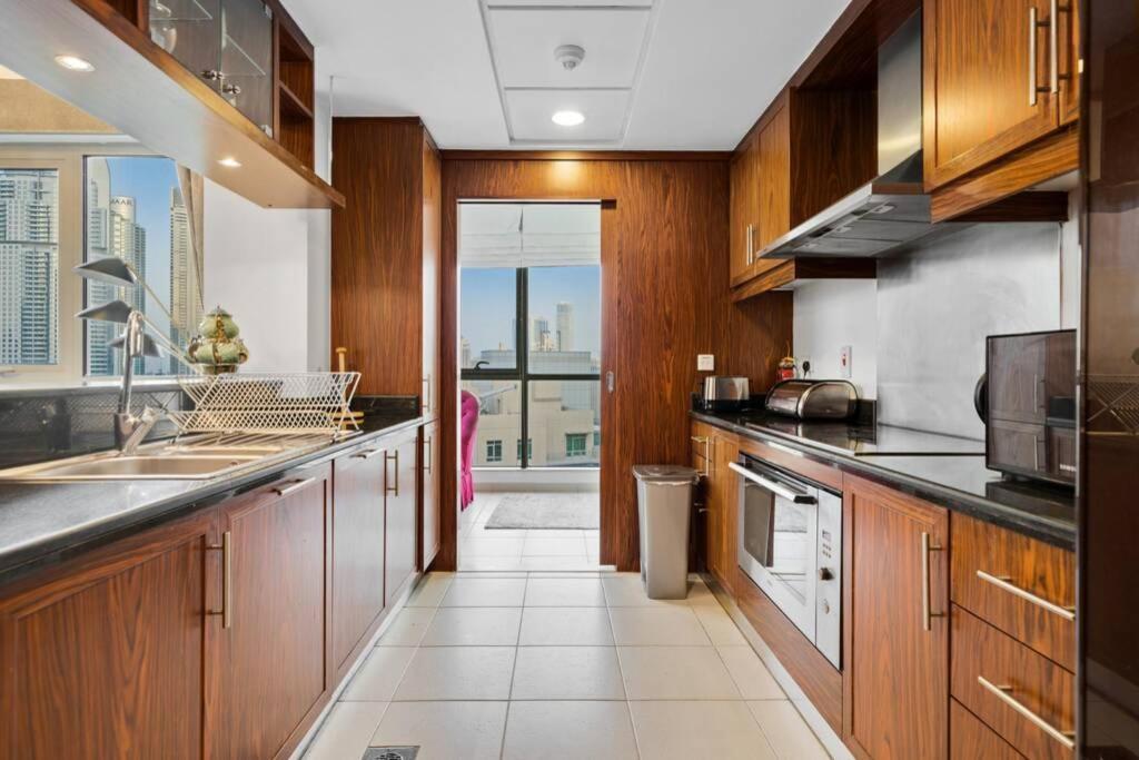 Spectacular Burj & Fountain View - Luxurious 3 Bedrooms & Maids - The Residences Appartamento