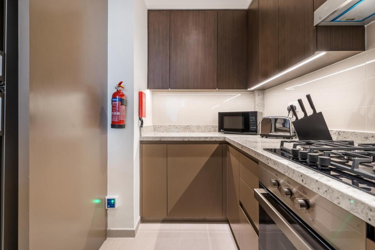 High-end Chic Apartment, Close To Burj Khalifa * Dubai