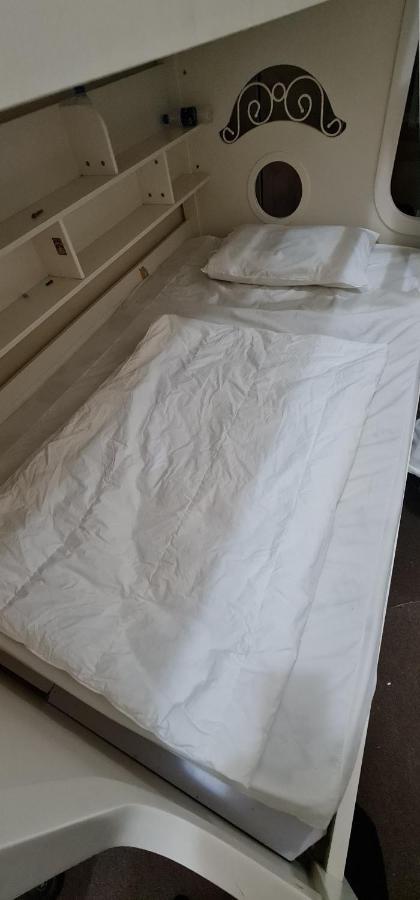 Vandrerhjem Hostel, Bedspace And Backpackers *