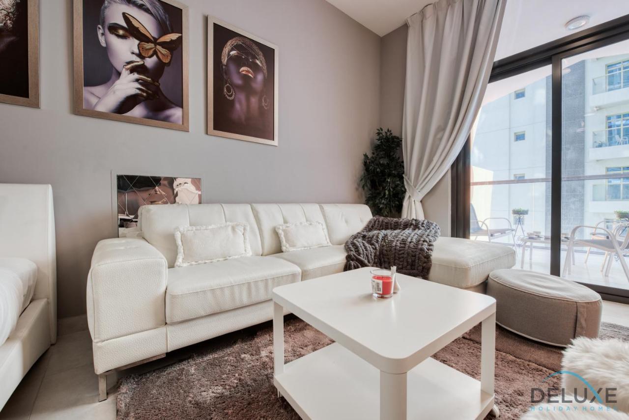 Glamorous Studio At Binghatti Stars Silicon Oasis By Deluxe *