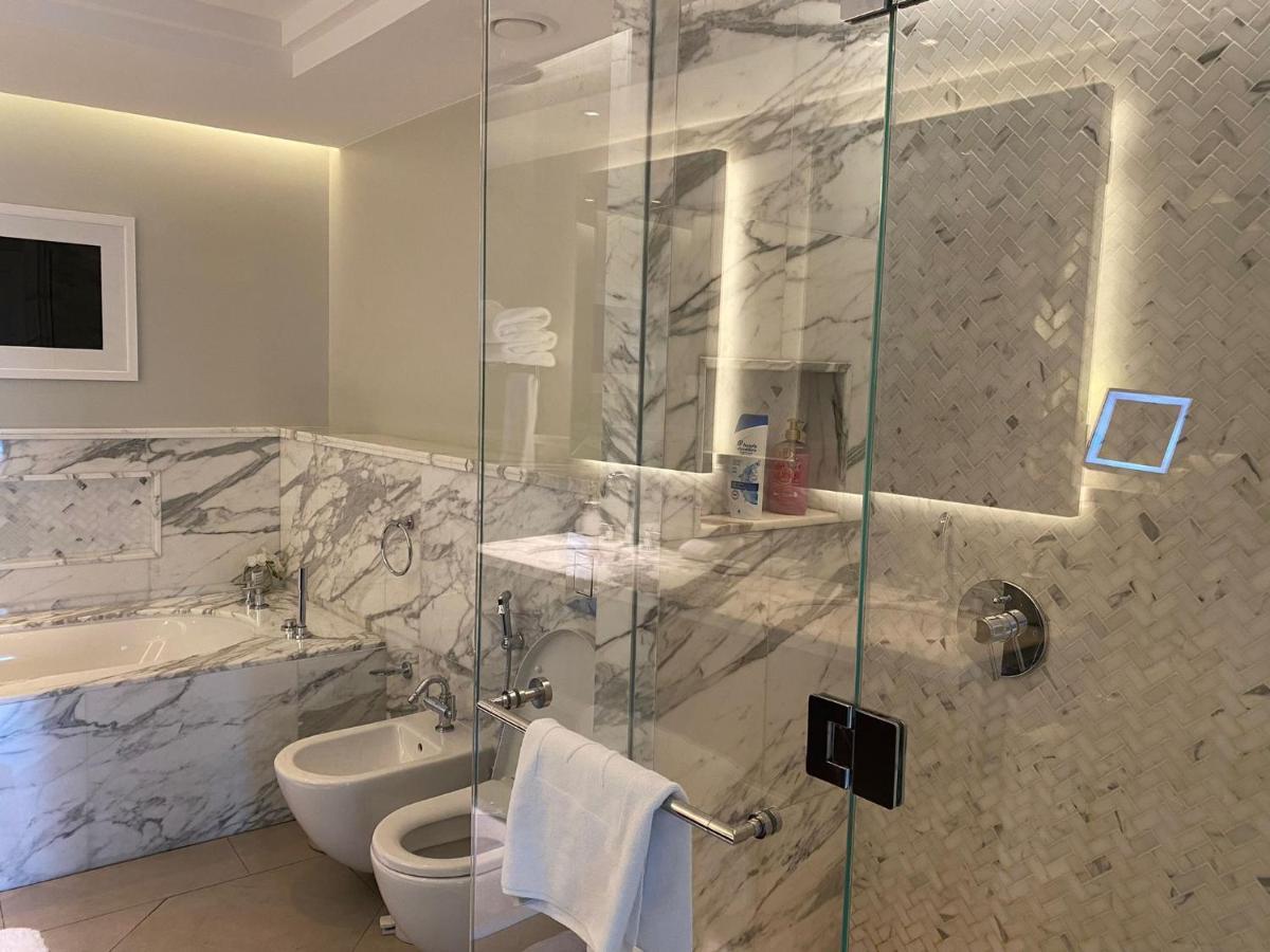 Amazing 2 Bedroom With Full Burj View Apartment Dubai