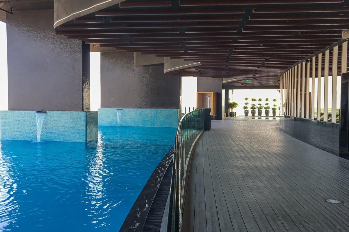Frank Porter - Miraclz By Danube Properties Apartamento Dubai