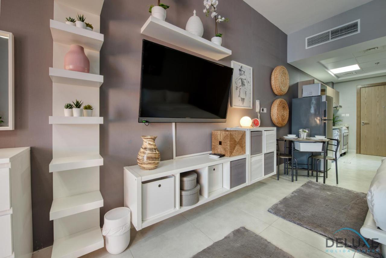 Apartamento Glamorous Studio At Binghatti Stars Silicon Oasis By Deluxe