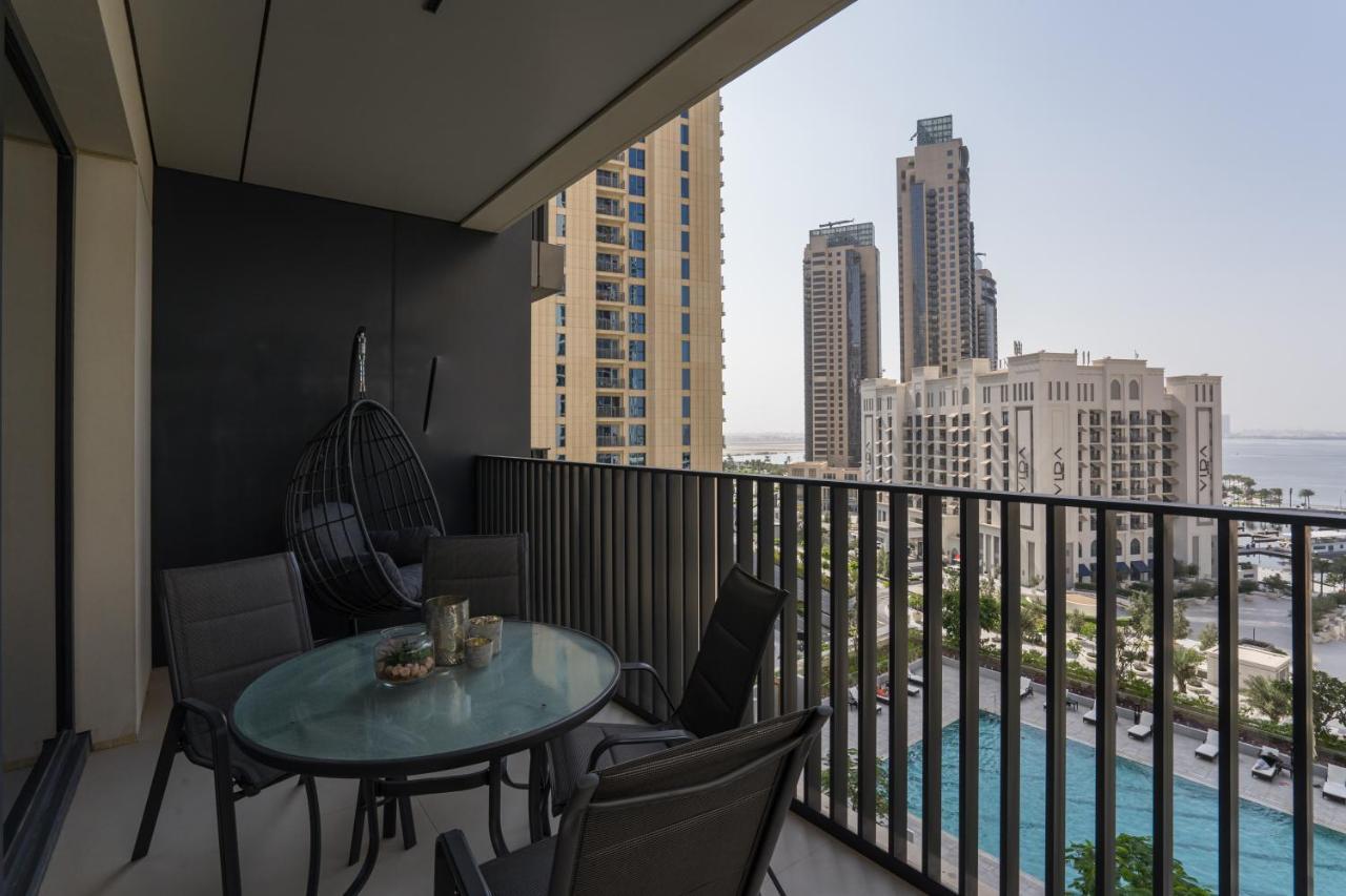 Higuests - Artistic Apt With Balcony Overlooking Canal Lägenhet Dubai