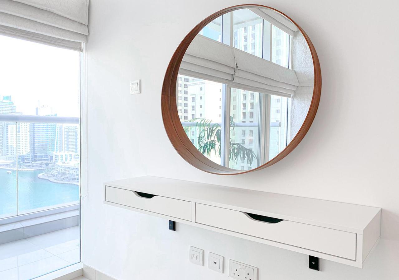 Appartement Walk To The Beach Or Enjoy The Amazing View From The Balcony Dubai