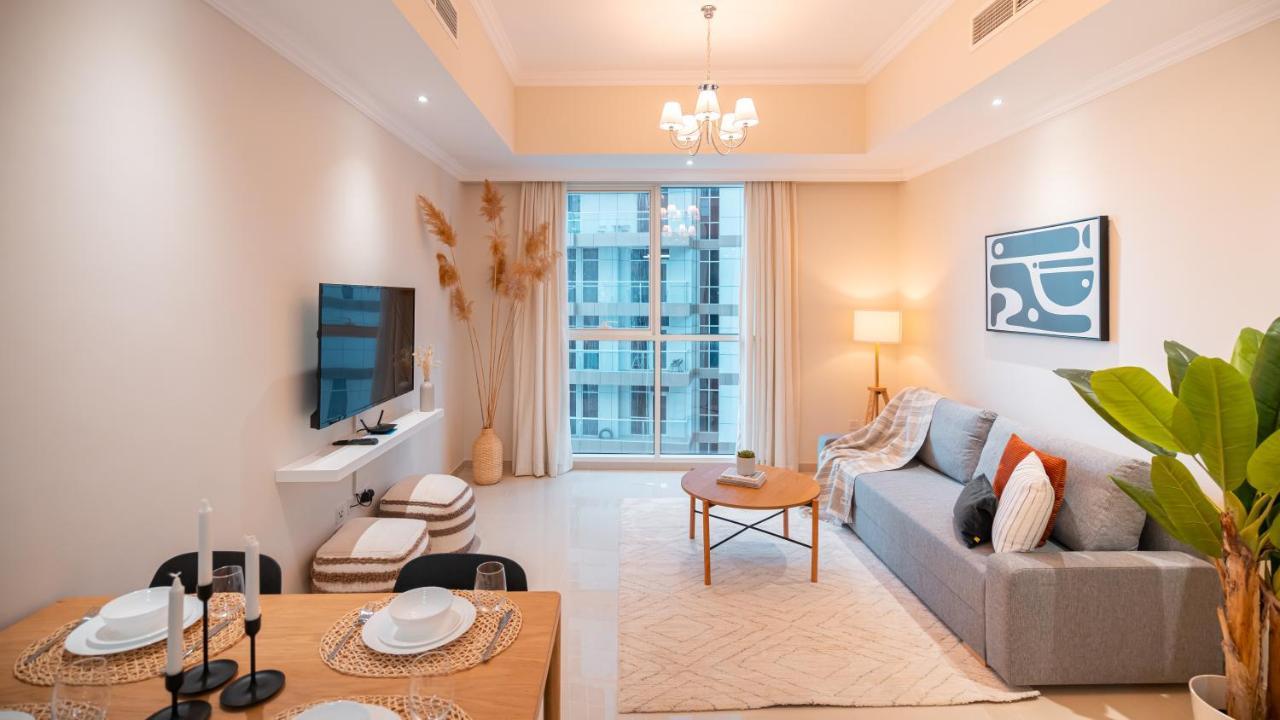 Lägenhet Superb Furnished 1Br Apt Near Dubai Mall Burj Khalifa
