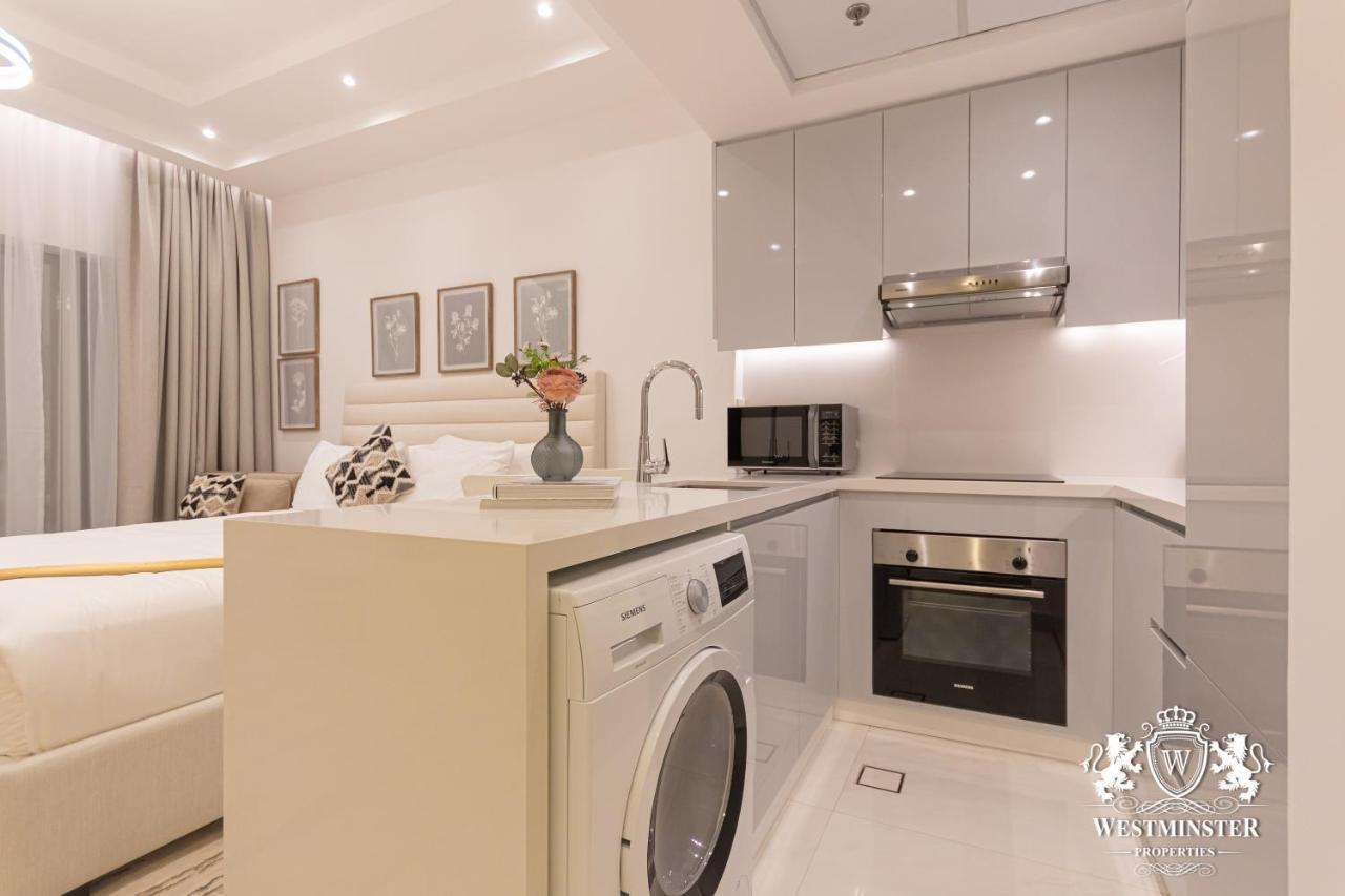 Apartemen Westminster Burj Al Nujoom