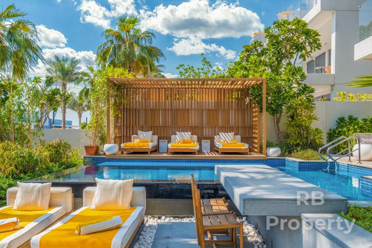 Villa Five Palm - Three Floors, Private Pool, Jacuzzi Dubai