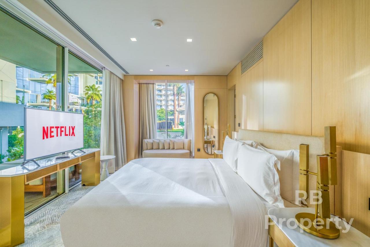 Five Palm - Three Floors, Private Pool, Jacuzzi Dubai