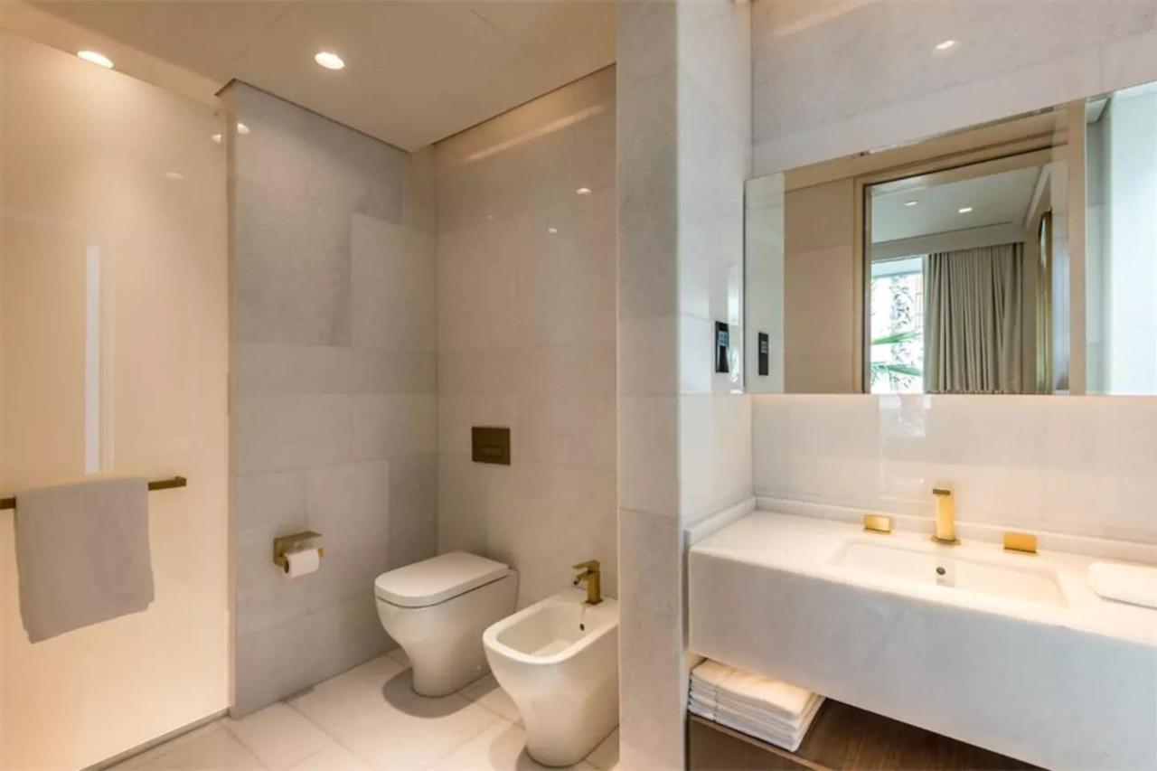 Villa Five Palm - Three Floors, Private Pool, Jacuzzi *