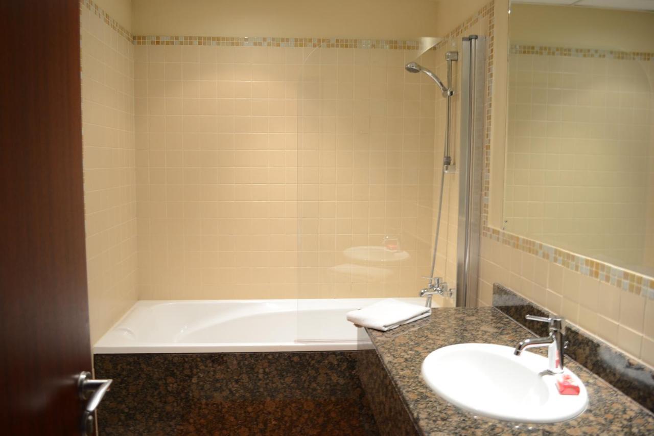 Luxury Escapes - Large 1bed With Balcony And A Great Marina View In Jbr Appartement Dubaï